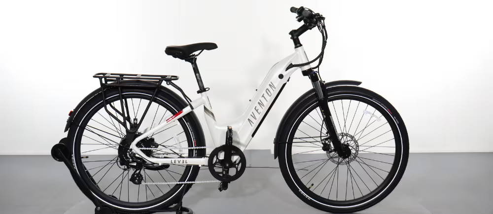an aventon level electric city bike