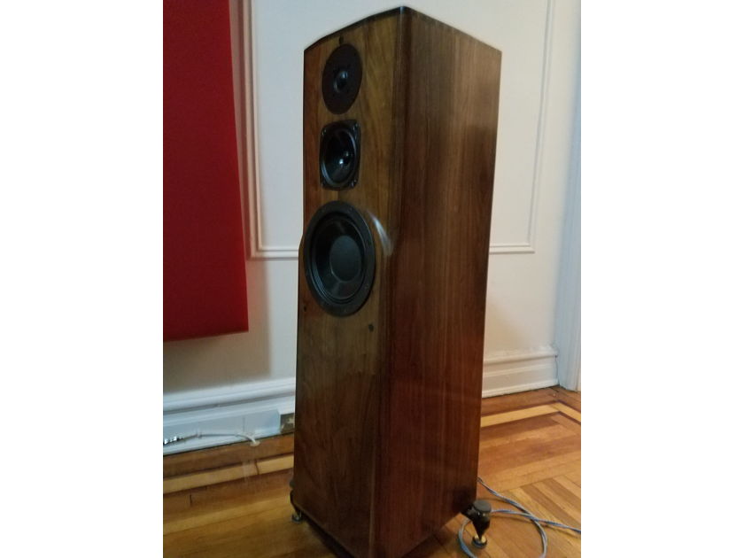 Daedalus Audio Athena V.2  (Lowest price EVER on a Daedalus V.2!!)