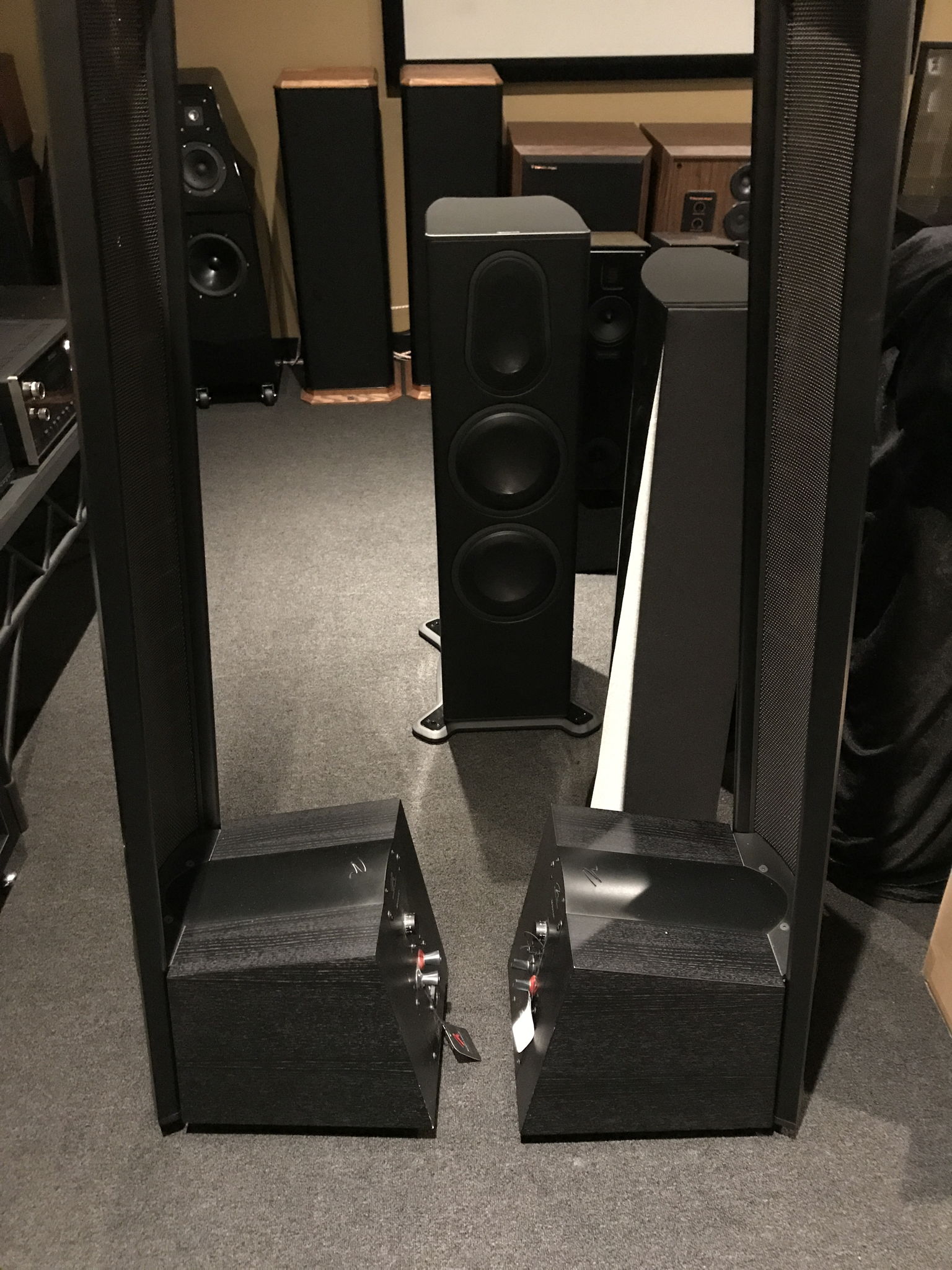 Martin Logan Montis Black ash lightly used great condition 2