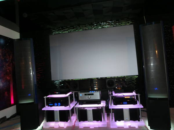 MARTIN LOGAN GAME ROOM