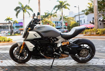 2020 DUCATI DIAVEL 1260 S motorcycle for rent near Miami, FL