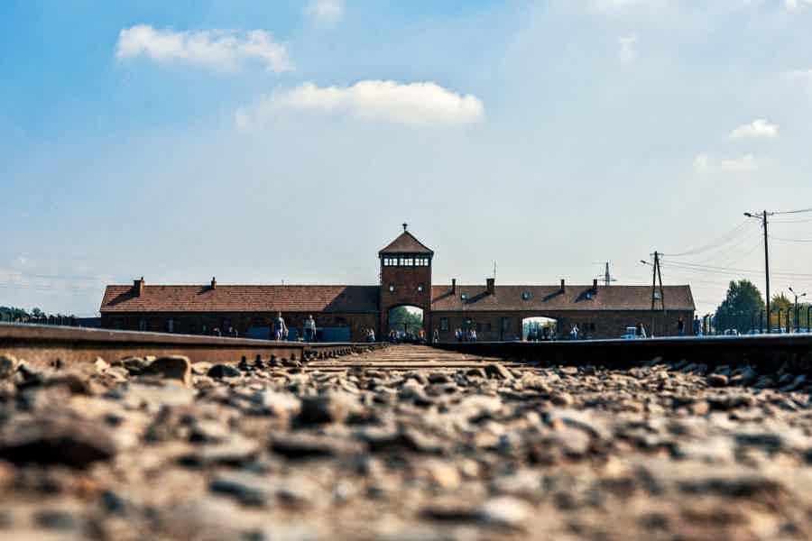 Krakow to Auschwitz-Birkenau Live Guided Tour with Transportation - photo 4