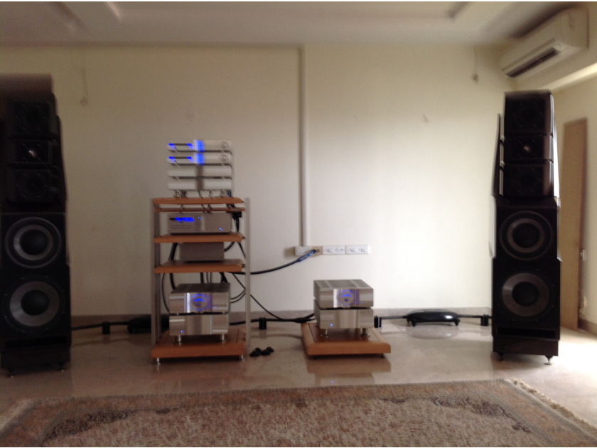 Krell Industries  Evo 1, Evo 2, Evo 505 Mono - Aural Power & Pre - Amplifier and SACD/ CD Player