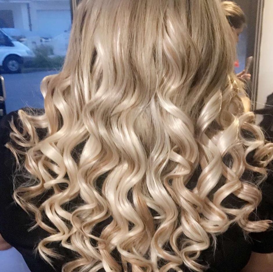 A • S Styles - Hairdresser - Image 4