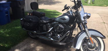 2012 HARLEY-DAVIDSON FLSTC HERITAGE SOFTAIL CLASSIC (LUX COLORS) motorcycle for rent near Allen, TX