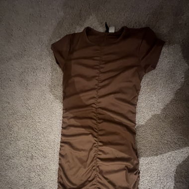 Braunes Kleid