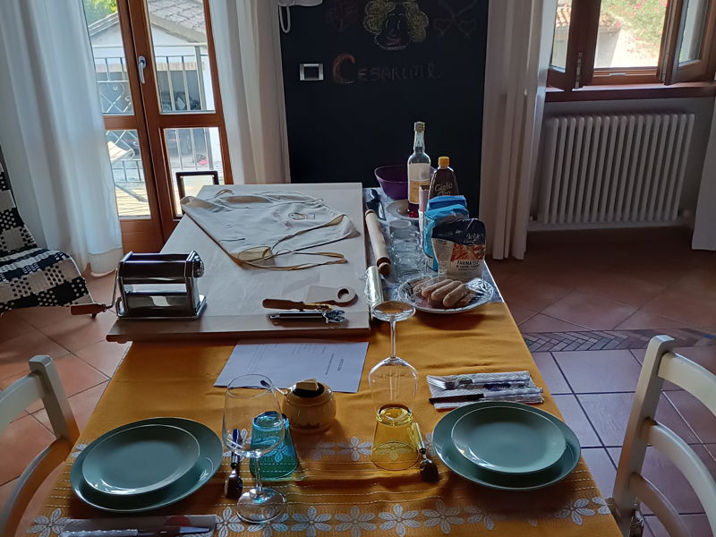 Corsi di cucina Maranello: Lezione di cucina sulle crescentine 