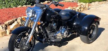 2015 HARLEY-DAVIDSON FLRT FREEWHEELER (VIVID BLACK) motorcycle for rent near Southlake , TX