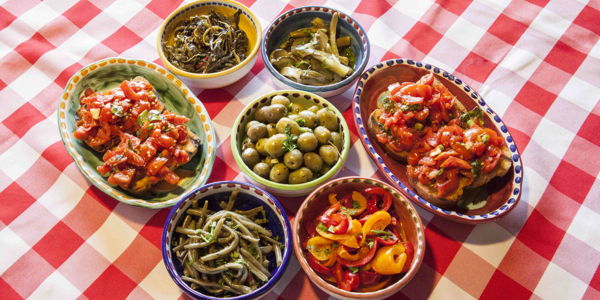 Market tour and Vegetarian Dining experience in Taormina