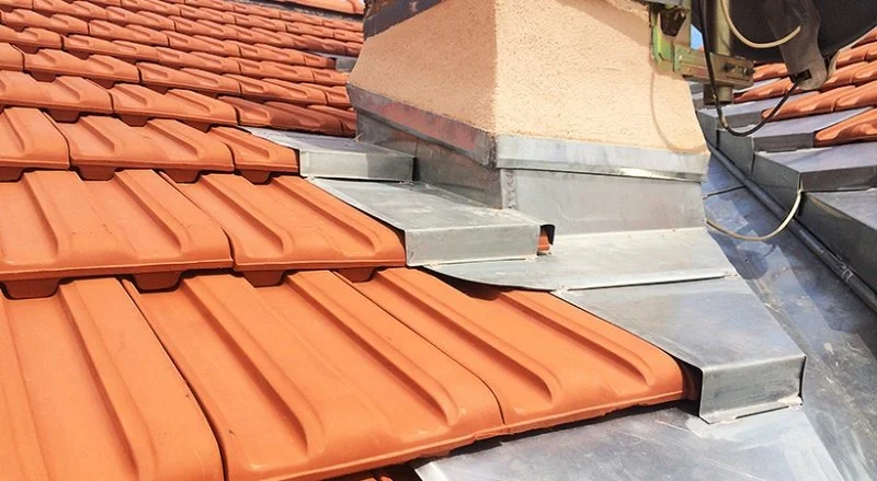 Rénovation d’une toiture en tuiles de Marseille sur une villa à La Turbie — photo 14 sur 28 — CEG TOITURE