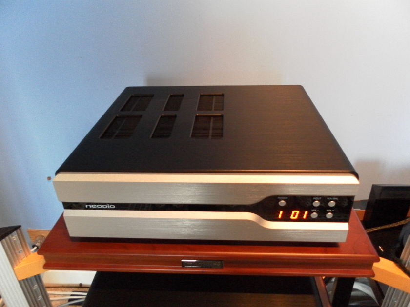 NEODIO NR 600 SIGNATURE Integrated amplifier