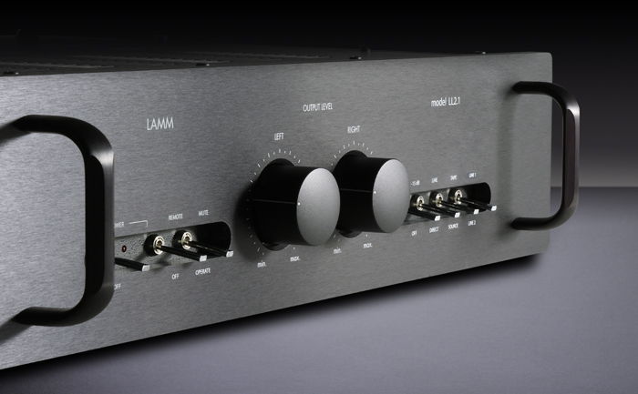Lamm Industries LL2.1 Deluxe Tube Pre-amplifier (Brand ...