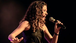 obie fernandez udarkfky unsplash