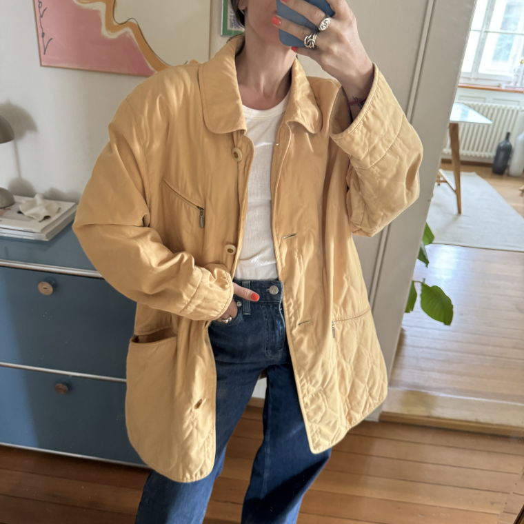 Super cool 90ies jacket in pale yellow