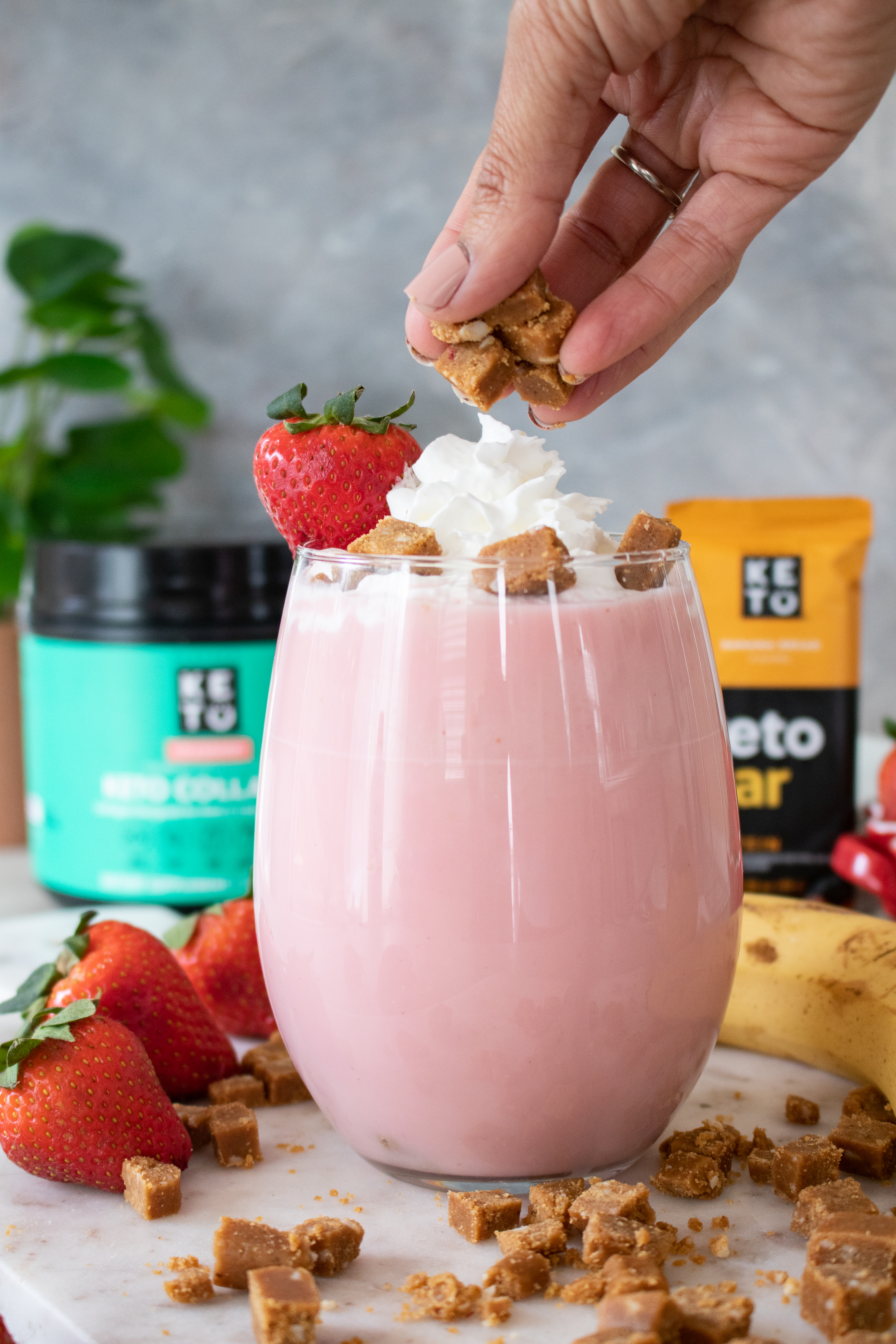 Keto Strawberry Banana Smoothie