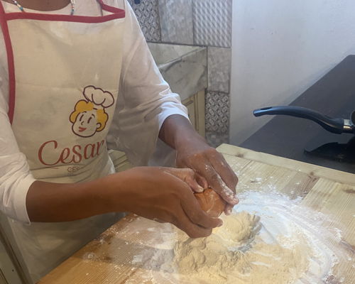 Corsi di cucina Gavorrano: Esperienza culinaria e gustosa con una Cesarina