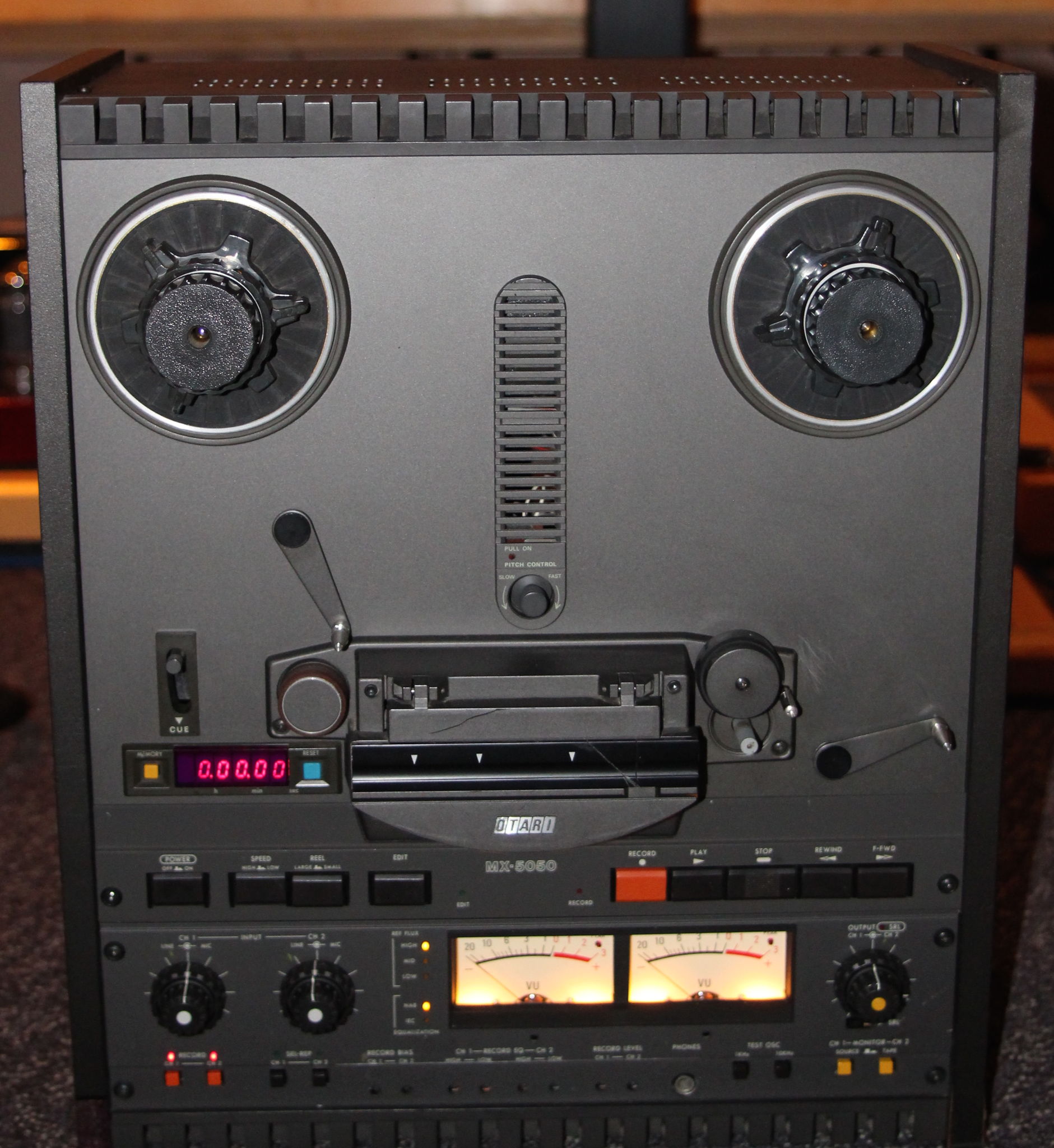 Analog Two-Track Recorder MX-5050 BIII R-Player Otari Electric Co.