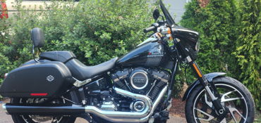 2021 HARLEY-DAVIDSON FLSB SPORT GLIDE ABS motorcycle for rent near Beaverton, OR