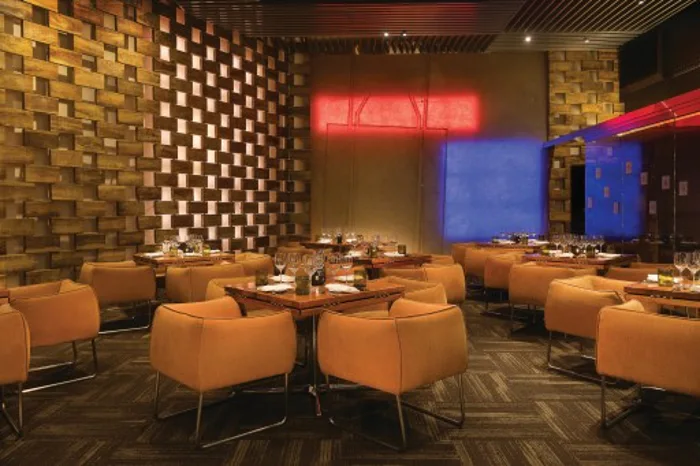 STRIPSTEAK