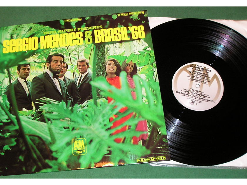 SERGIO MENDES & BRASIL '66 - Self-Titled - * 1974 A&M RECORDS SILVER LABEL *  NM 9/10