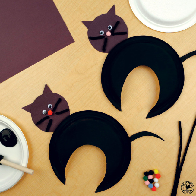 DIY cats made from paper plates and felt
