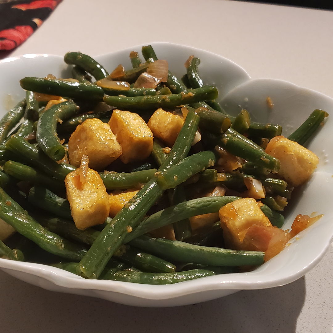 Tofu with green beans