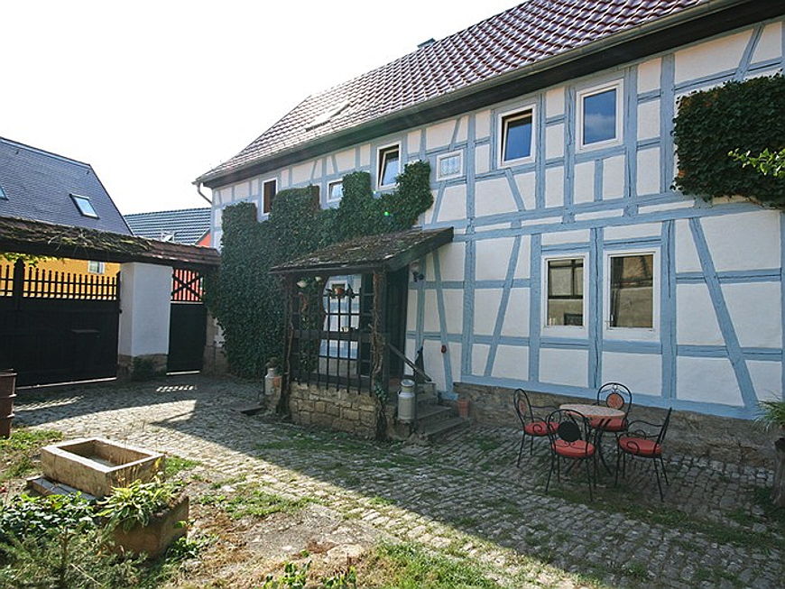  Weimar
- Landhaus mit Werkstatt und Scheune in Legefeld - Thüringen