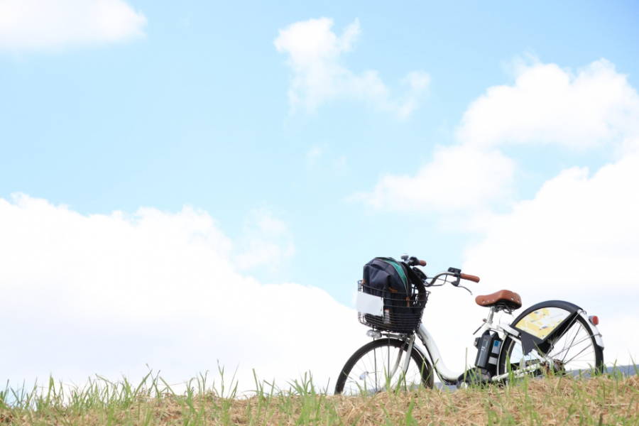 青空と自転車