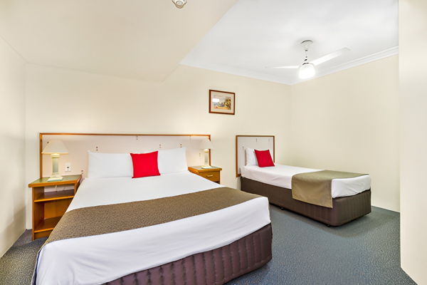 Bayswater Tweed Motel Voucher - Image 10