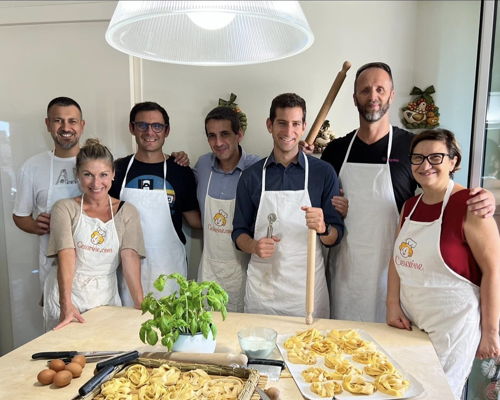 Corsi di cucina Como: Cucina autentica: pasta, tiramisù e tradizione