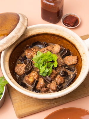 Hakka Braised Pork (客家木耳炸肉) Recipe