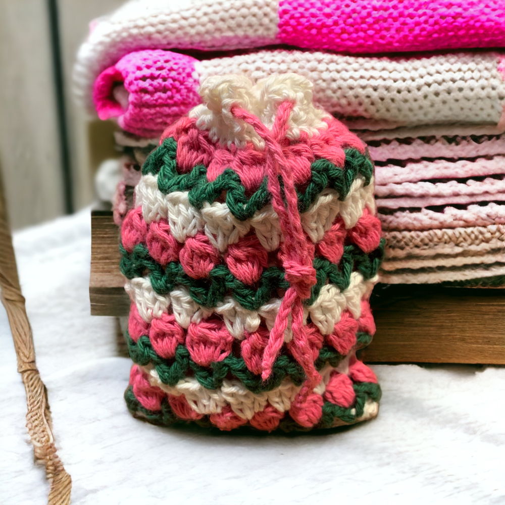 Gift bag with the tulip stitch