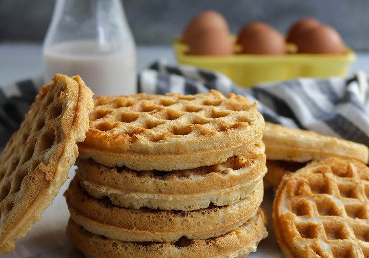 Crispy Vanilla Protein Waffles