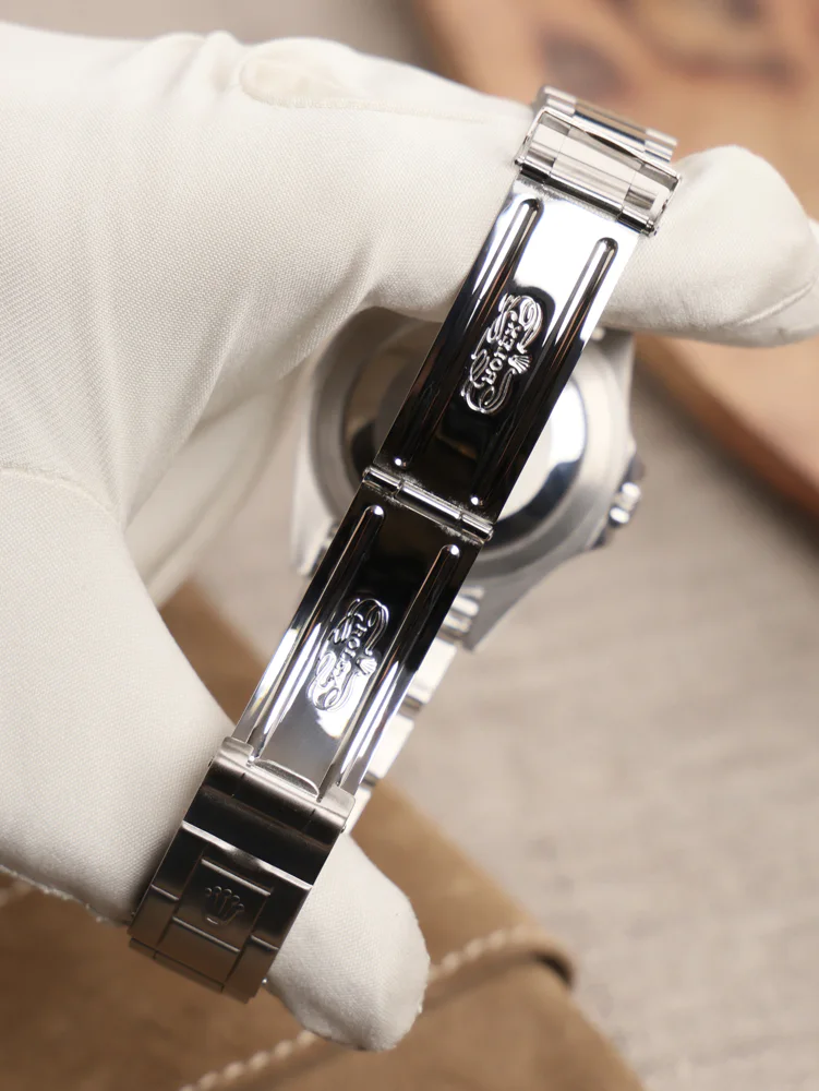 Black Dial