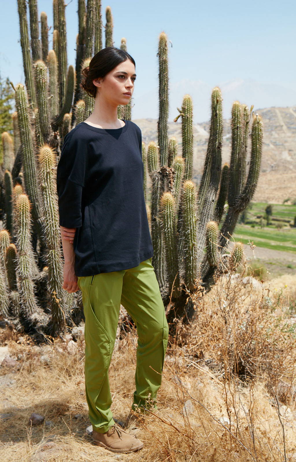 PURITY - METICULOUS CRAFTSMANSHIP, A BEAUTIFUL TRAVEL PANT MOSS GREEN