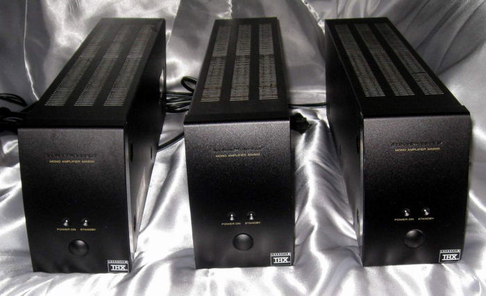 3 Marantz MA-500  monblock amplifiers