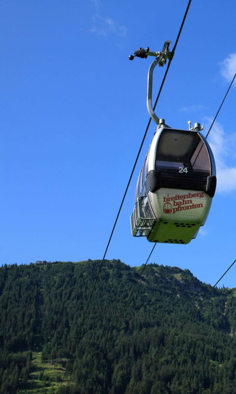Mit der Seilbahn auf den Berg: Breitenbergbahn Pfronten.