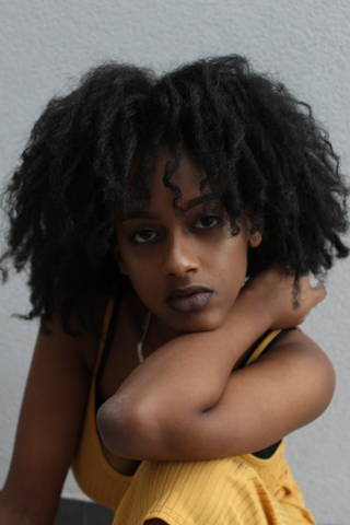 Yelenah Saro