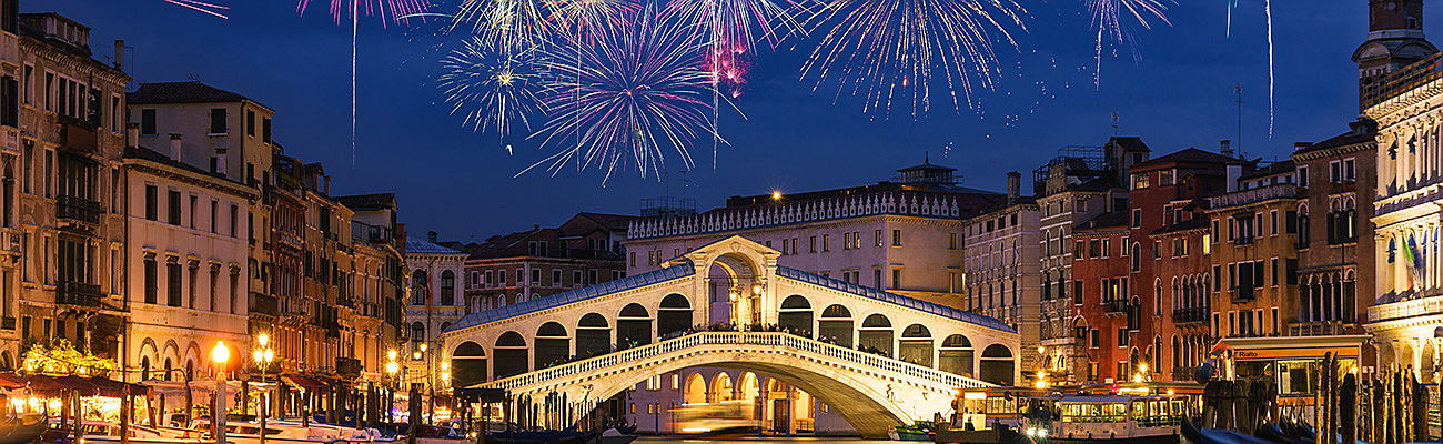  Venice
- case-di-lusso-venezia-e-cene-di-natale.jpg