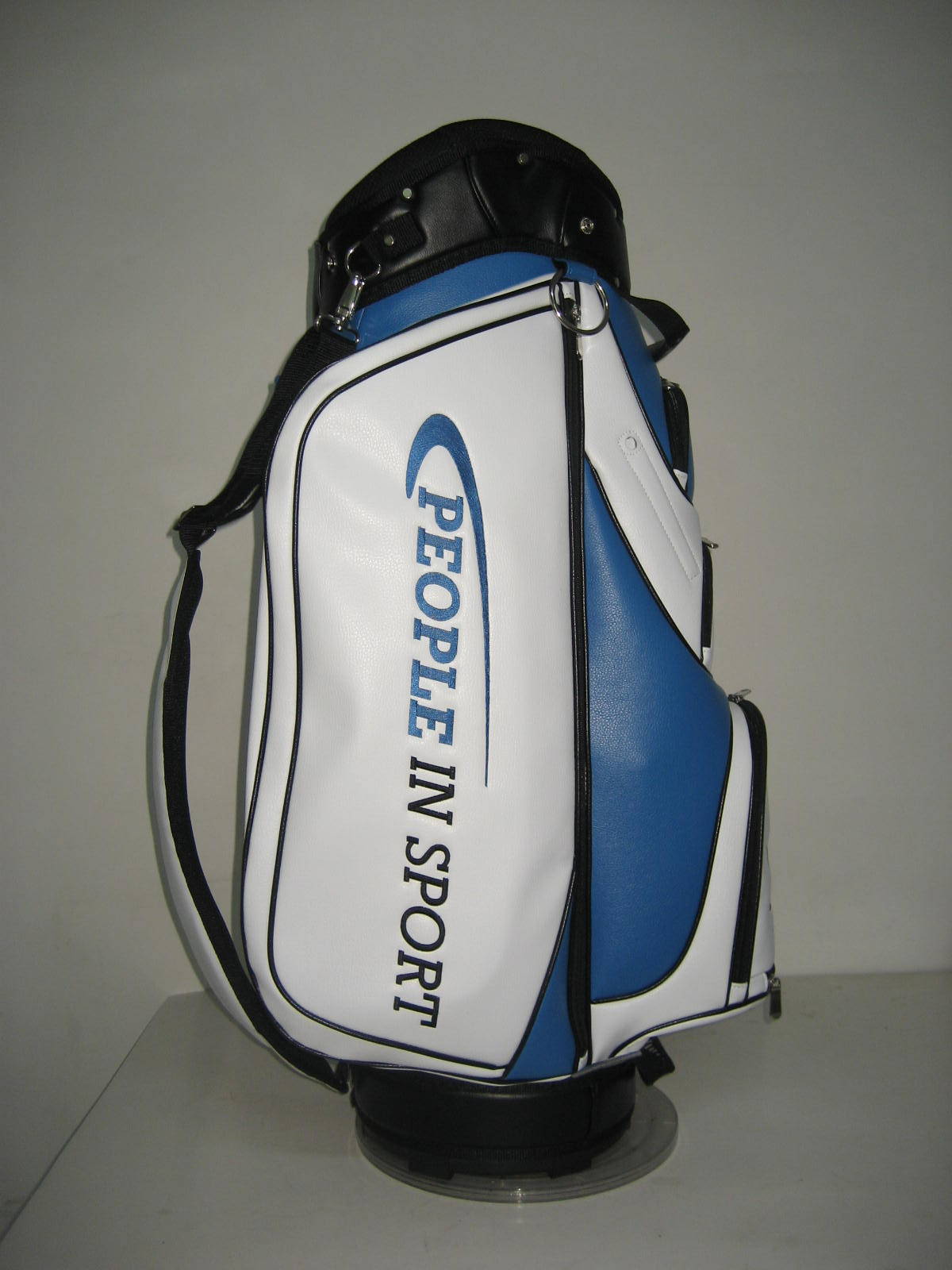 Customised football club golf bags by Golf Custom Bags 211