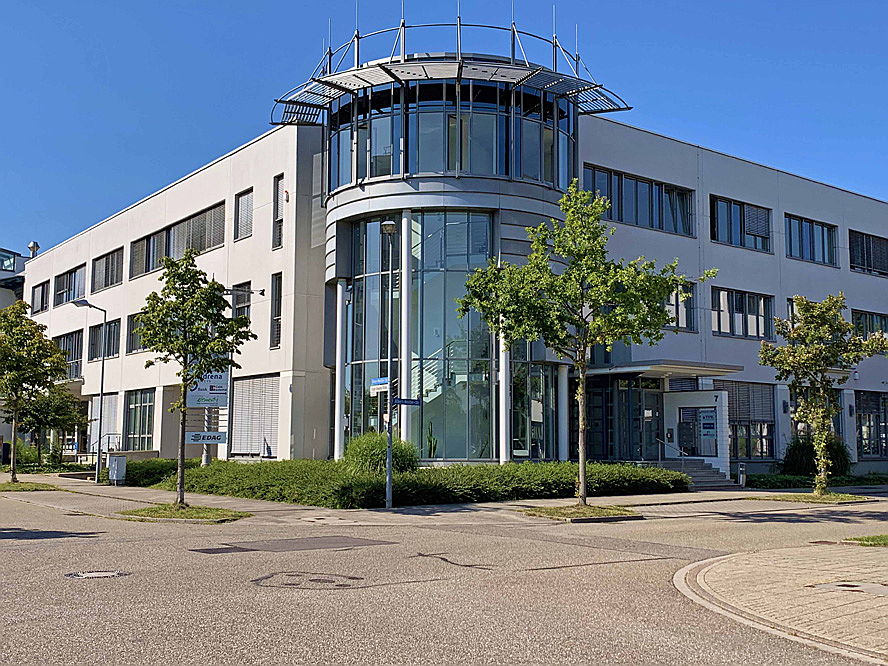 Karlsruhe
- Hier sehen Sie den Technologiepark in Karlsruhe Rintheim. Erfahren Sie mehr über den Kauf oder Verkauf eines Mehrfamilienhauses in Karlsruhe.