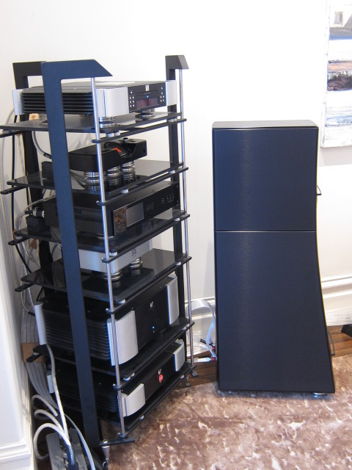 pARTicular Triangle Audiophile Rack, Smaller Size