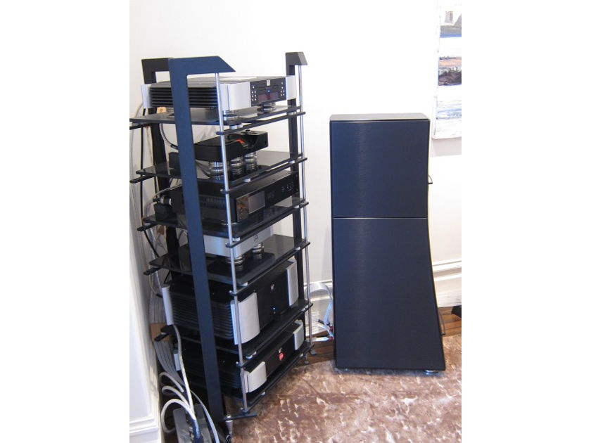 pARTicular Triangle Audiophile Rack, Smaller Size