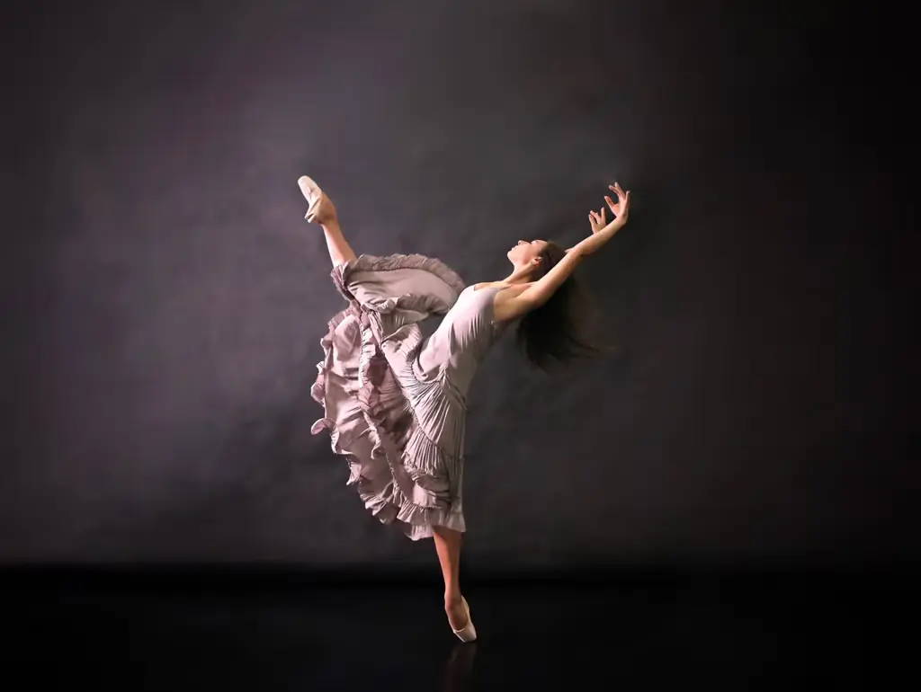 Photo of Naomi Corti, a professional ballerina