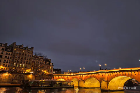 Seine River Cruise by Vedettes de Paris