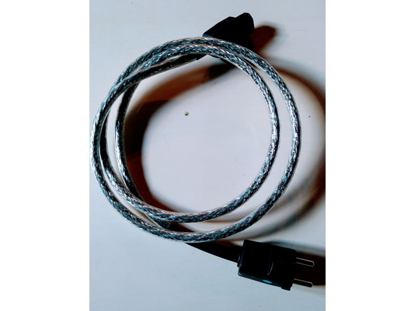 Mark Grant Cables Dsp 2.5 Schuko terminated 150 centimeters power cord