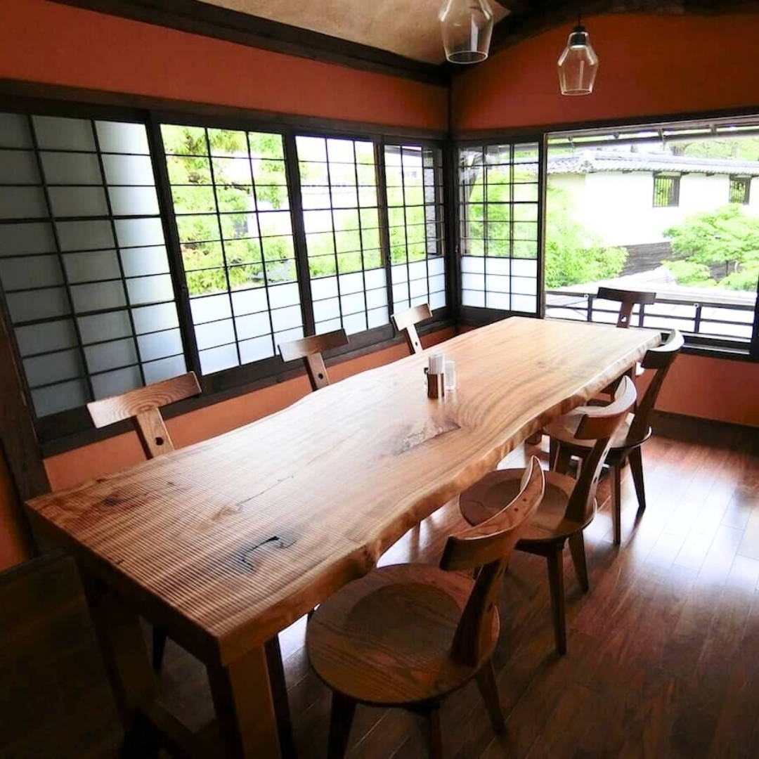 無垢一枚板 – 府中家具の館