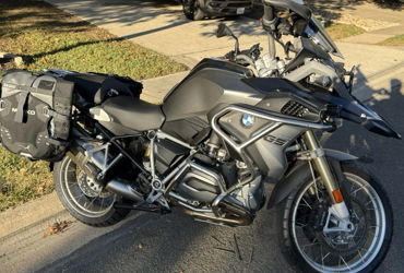 2018 BMW R 1200 GS motorcycle for rent near Dripping Springs, TX
