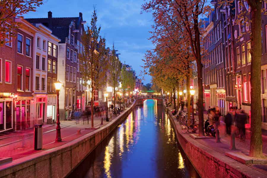 Private Boat Tour Amsterdam - 90 Min incl. welcome drink on historic saloon - photo 4