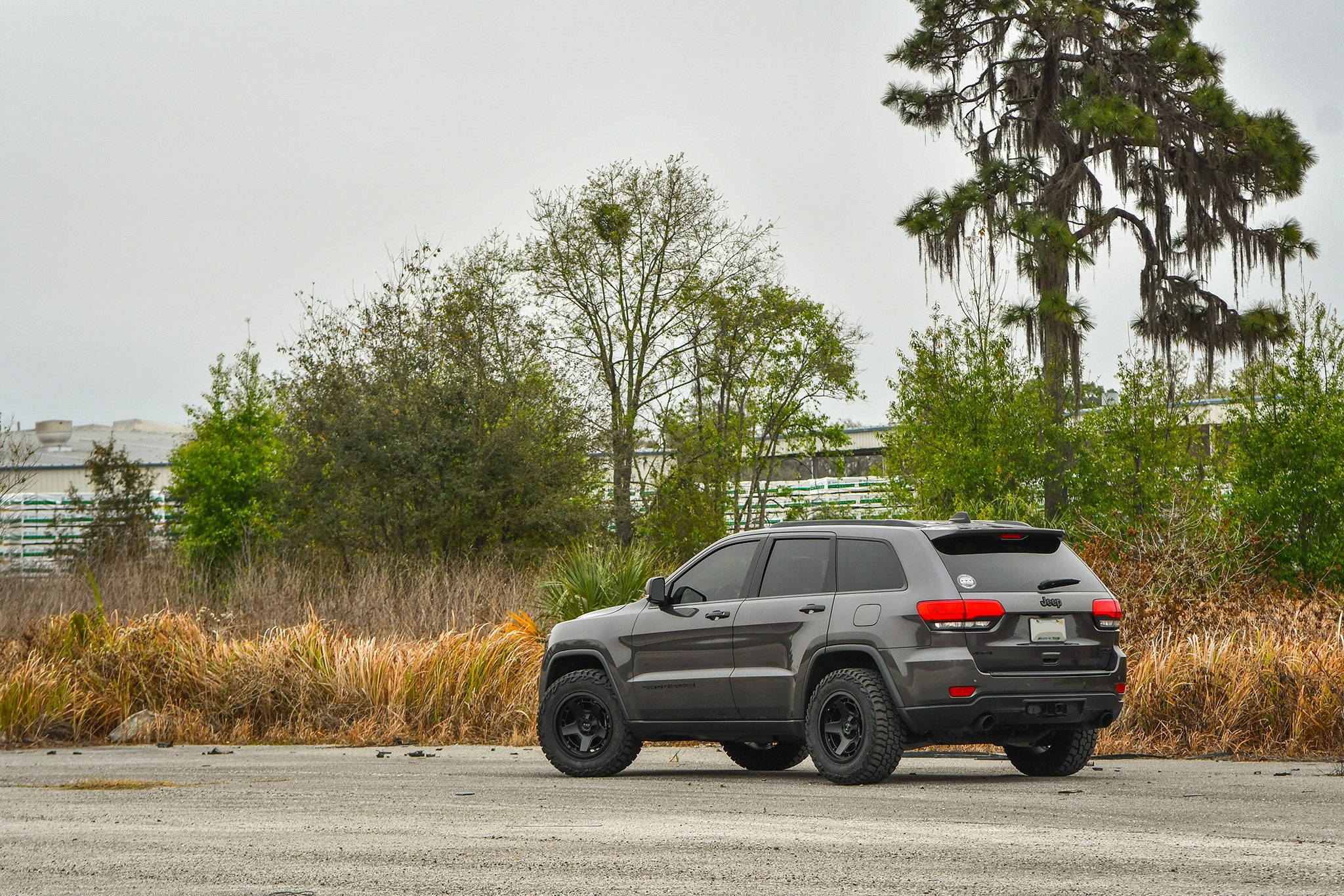 2019 Jeep Grand Cherokee Limited 4x4 HEM with the Overlkand Sector ATLAS in 17x9.0 All Satin Black 0mm offset